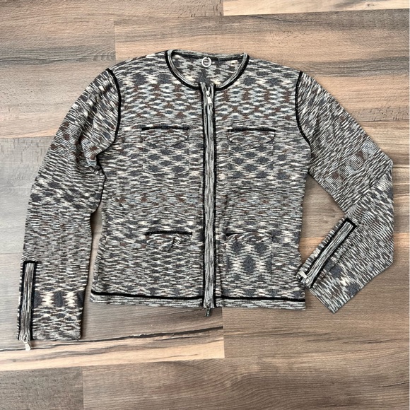 One Girl Who Tops - Anthropologie One Girl Who Front Zip Sweater Size Small